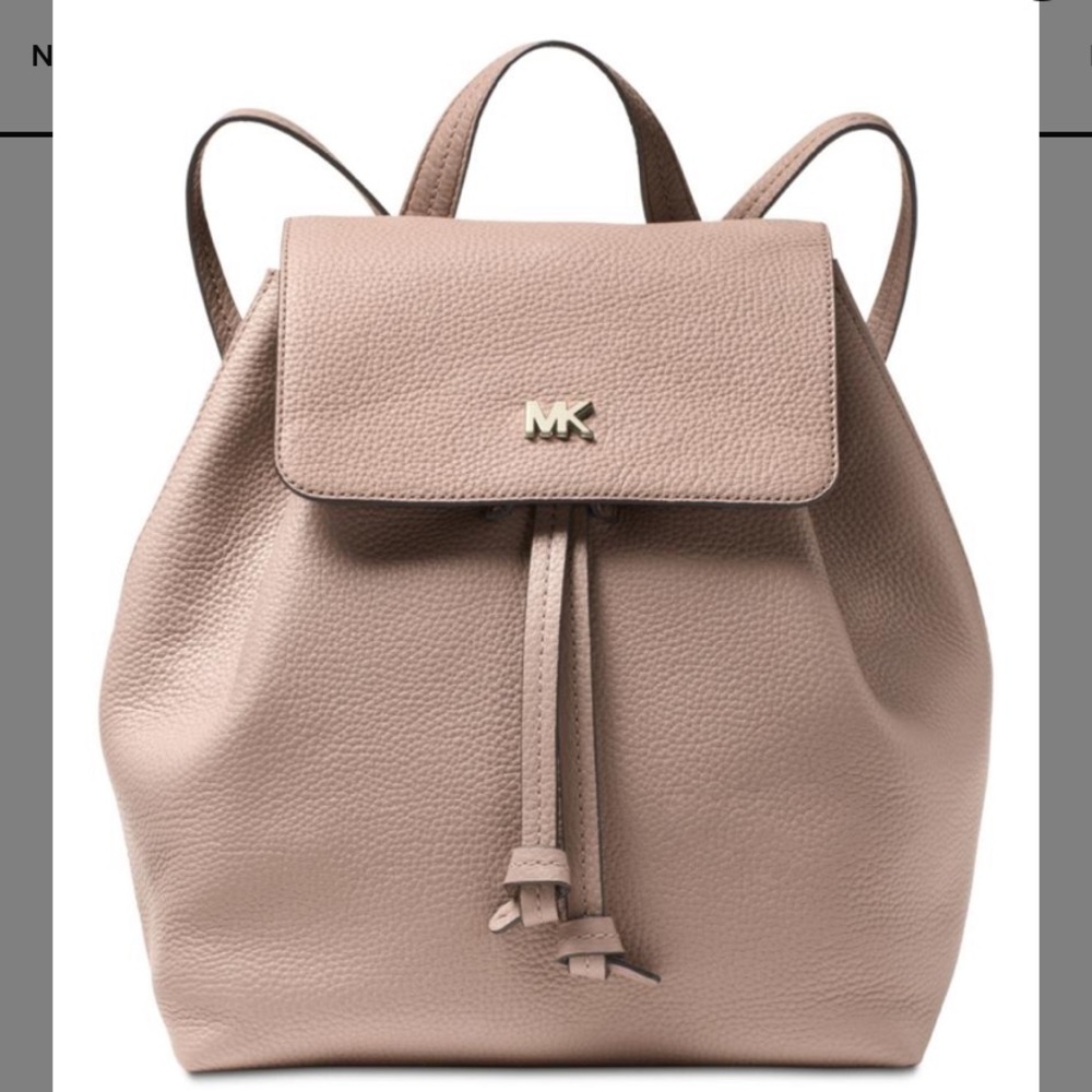 🎉FLASH SALE 🎊Michael Kors Junie Med Backpack - Picture 4 of 5